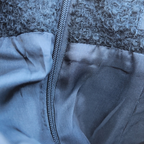 2 Piece Wool Skirt Suit - Petit Size 00 - Picture 13 of 16